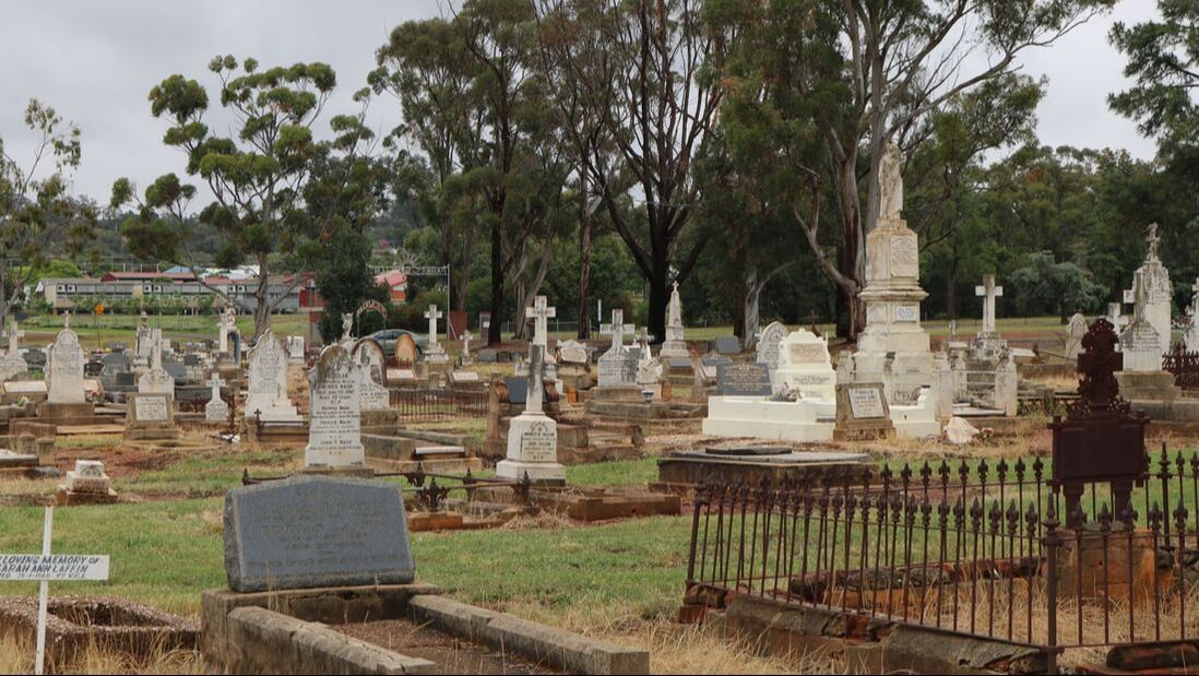 View across old graves at Parkes Cemetery