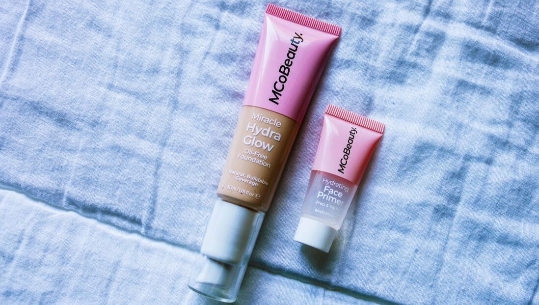 MCoBeauty Miracle HydraGlow Oil-Free Foundation